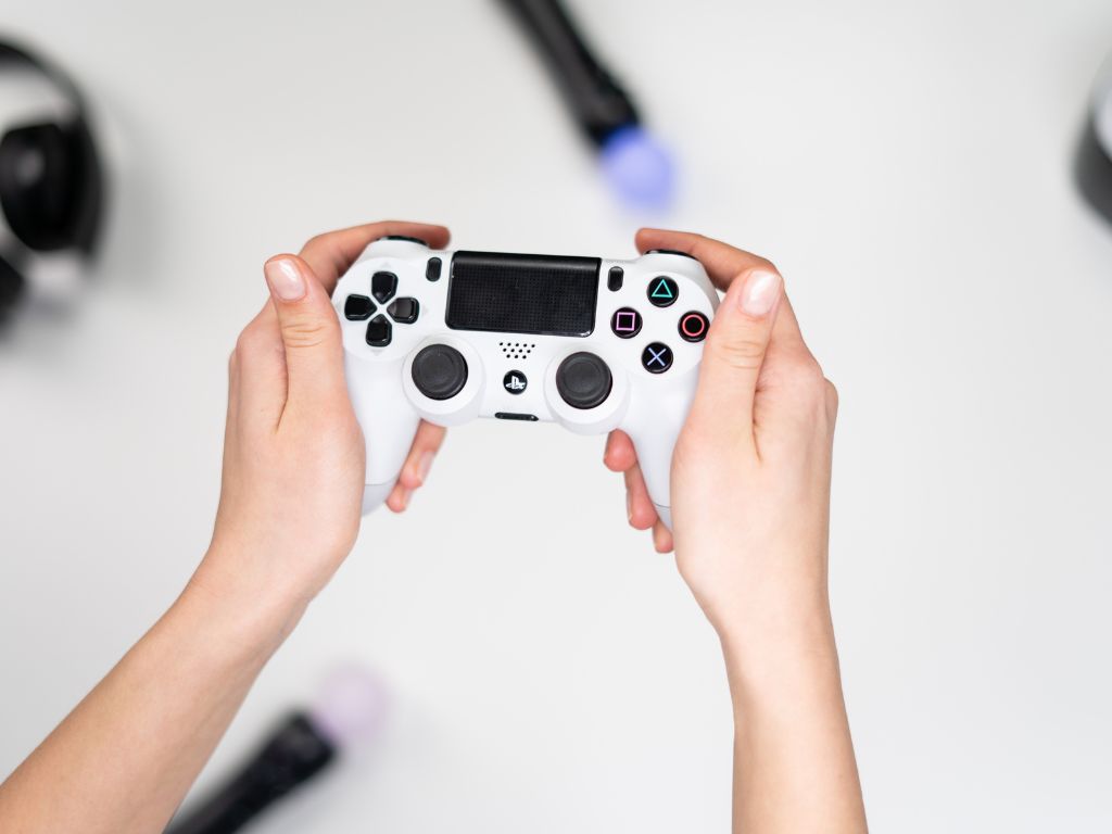 Come regolare la zona morta di un controller PS5?