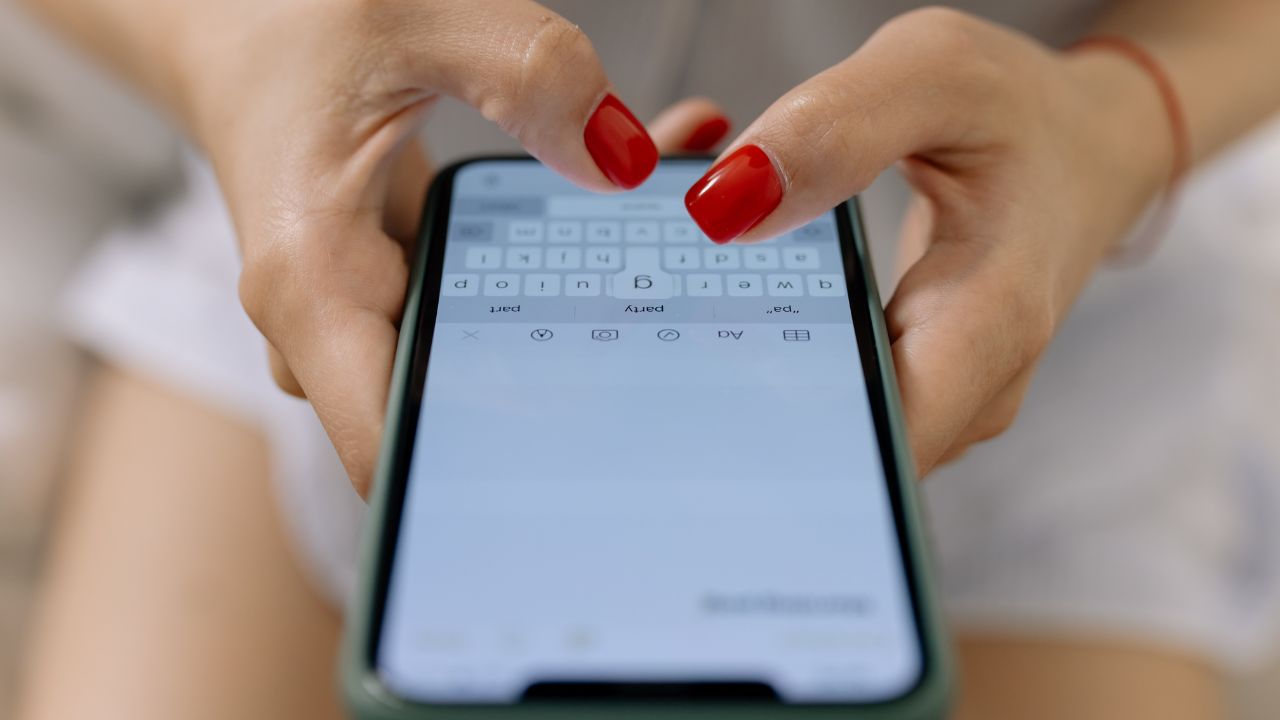 Come bloccare una persona su Instagram senza che lo sappia?